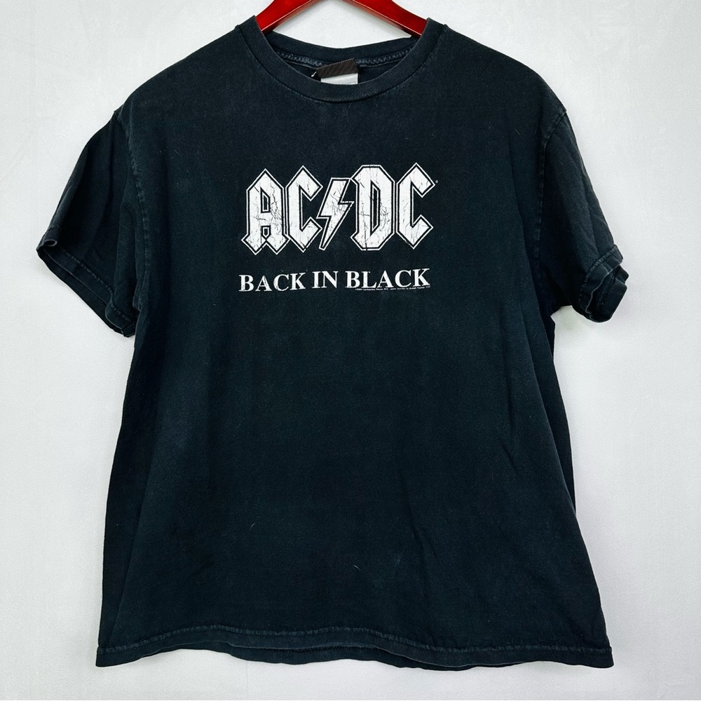 AC DC Back In Black Band Shirt Vintage Style Aces & Eights Knit Concert Tee